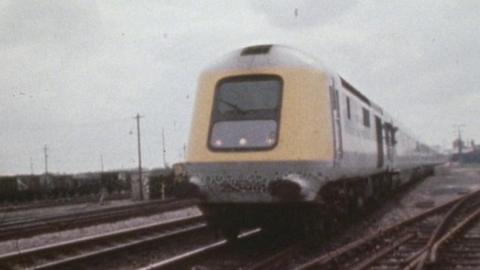 Passengers check out the new diesel-powered high-speed Inter-City 125 train. 