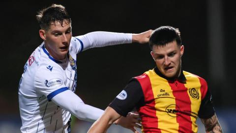 St Johnstone's Matty Foulds and Partick Thistle's Aidan Fitzpatrick