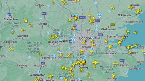 A screengrab of Flightradar24 showing no planes landing at Heathrow