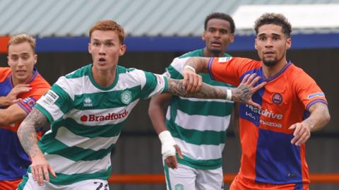 Braintree Town and Yeovil Town players