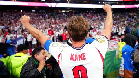 Harry Kane celebrates
