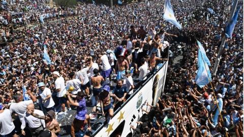 Argentina fans celebrate