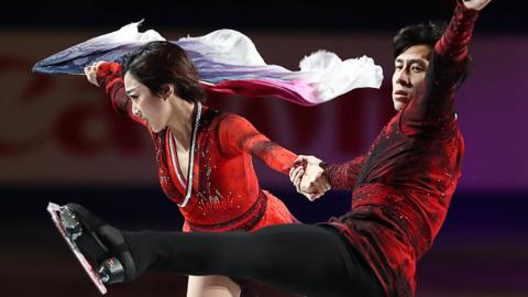 Sui Wenjing and Han Cong of China