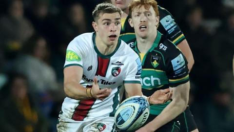 Jack van Van Poortvliet in action for Leicester Tigers against Northampton Saints