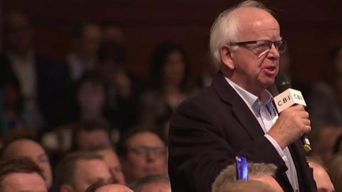 Roger Kendrick asks PM a question at CBI conference