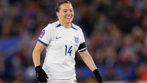 Fran Kirby playing for England against Belgium