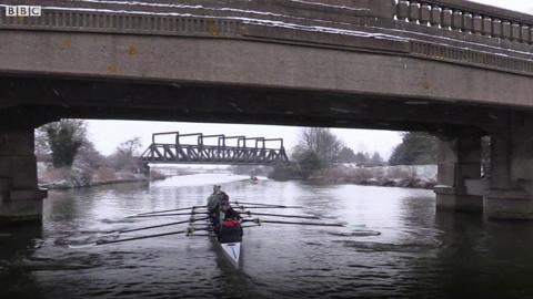 Women rowers on the River Great Ouse