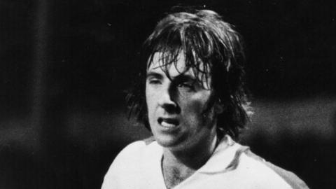 Stan Bowles playing for England