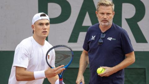 Jack Draper with James Trotman during the 2025 French Open