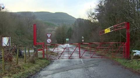Residents say they are being "betrayed" over a road linking Cynon Valley and Vale of Neath villages.