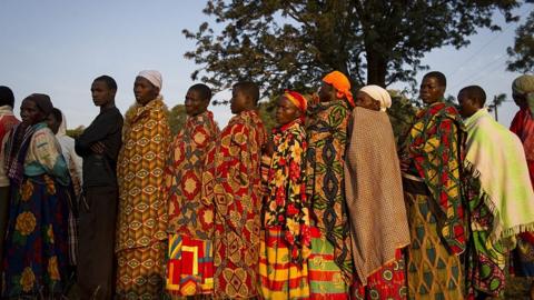 People voting in in Burundi in 2015