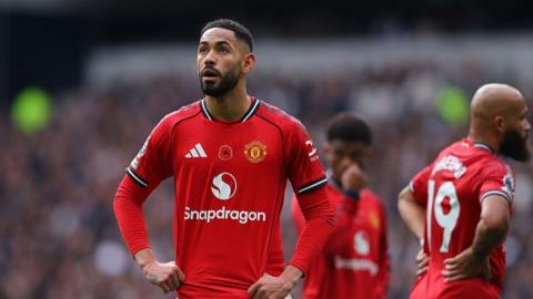 Manchester United forward Matheus Cunha looks into the distance