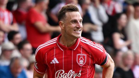 Chris Wood playing for Nottingham Forest