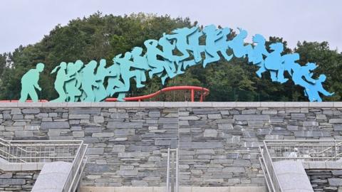 The Leap of Faith sculpture in Páirc Nua Chollann