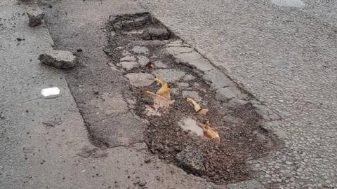 M1 pothole