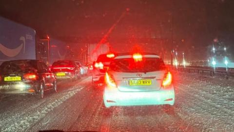 Stationary traffic on the M62