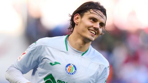 Enes Unal playing for Getafe