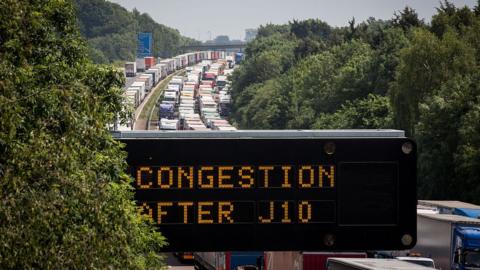 Operation Stack with digital congestion sign