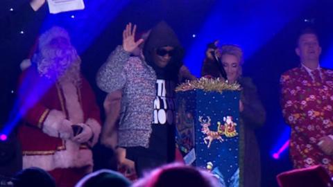Tinchy Stryder turns Mansfield Christmas lights on