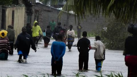 Malawi people in flood water