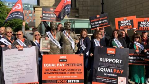 GMB union members in Sheffield's city centre