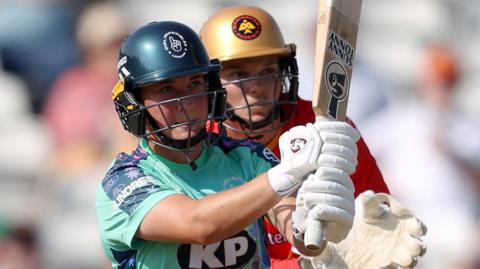 Alice Capsey bats for Oval Invincibles