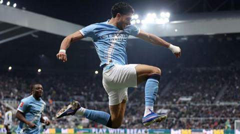 Marmoush celebrates for Man City