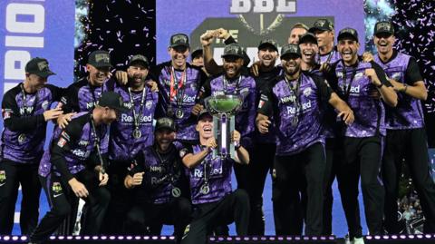 Hobart Hurricanes celebrates