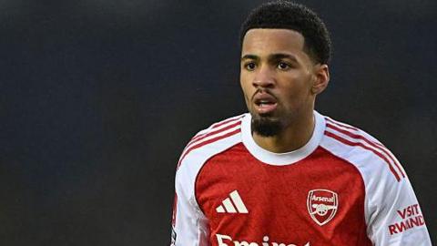 Ethan Nwaneri playing for Arsenal 