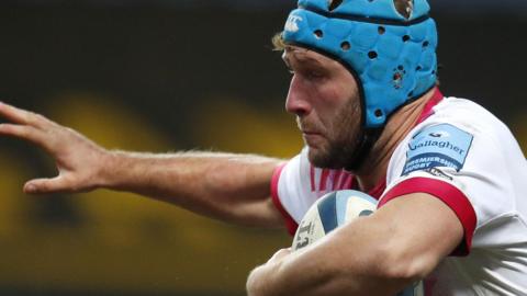 Richard de Carpentier in action for Harlequins