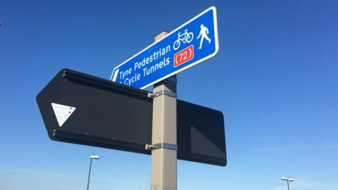 Tyne tunnels signs