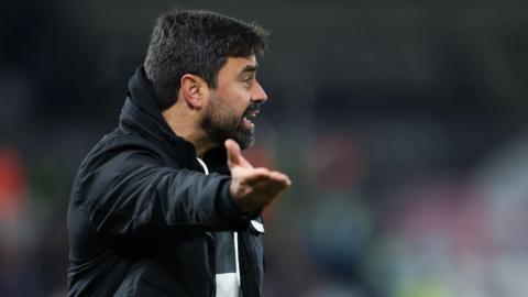 Vitor Matos gives instructions on the touchline 