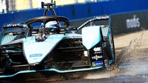 Sam Bird drives in the wet at the New York E-Prix