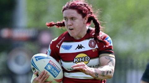 Wigan Warriors player Eva Hunter