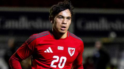 Gabriele Biancheri in action for Wales 