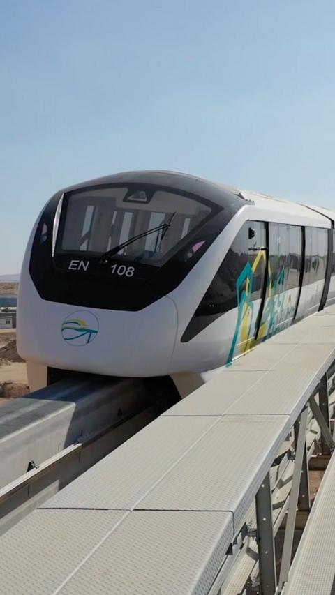 A monorail operating in Cairo, Egypt.