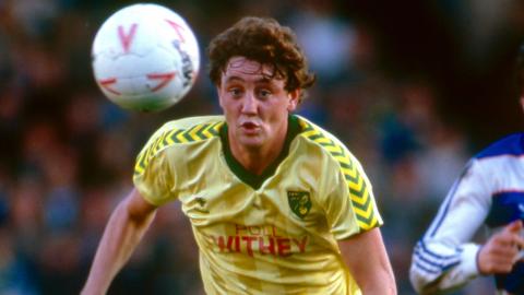 Steve Bruce playing for Norwich