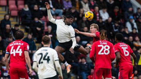 Leyton Orient v Port Vale