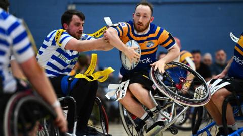 Halifax Panthers will take on Leeds Rhinos
