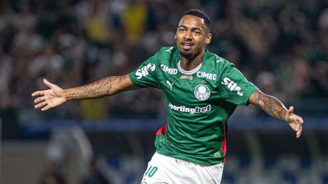 Allan of Palmeiras celebrates.
