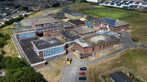 Ysgol Aberdaugleddau