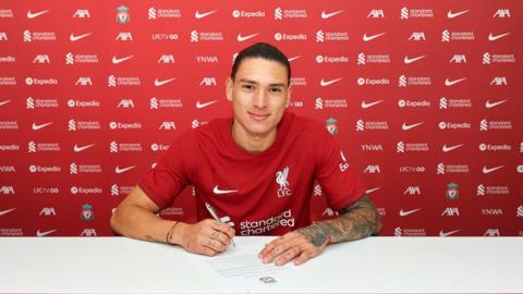 Darwin Nunez signs for Liverpool