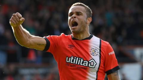 Carlton Morris celebrates scoring for Luton