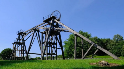 Brinsley Headstocks