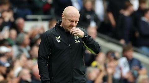 Everton boss Sean Dyche looks dejected on the sidelines