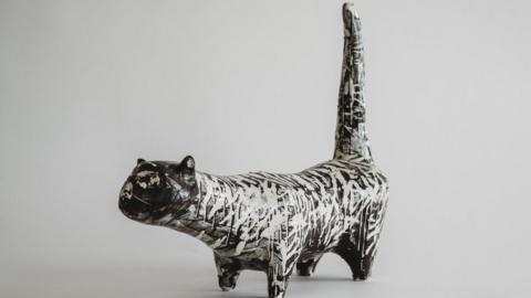 David Hockney cat ceramic