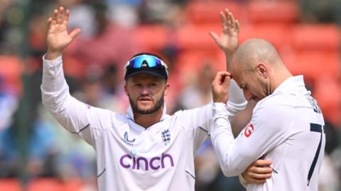 Jack Leach and Ben Duckett