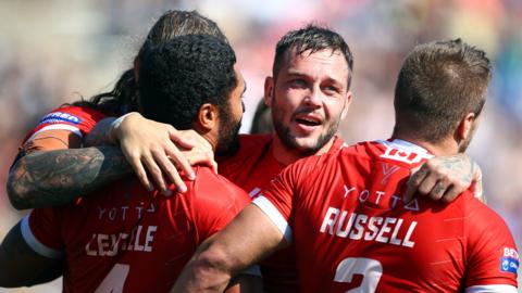 Toronto celebrate a try