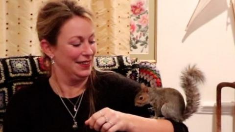 Mandy McKenna with grey squirrel Horatio