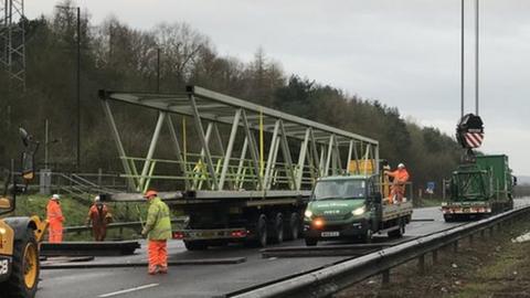 Removing the 40-year old bridge at Michaelwood Services